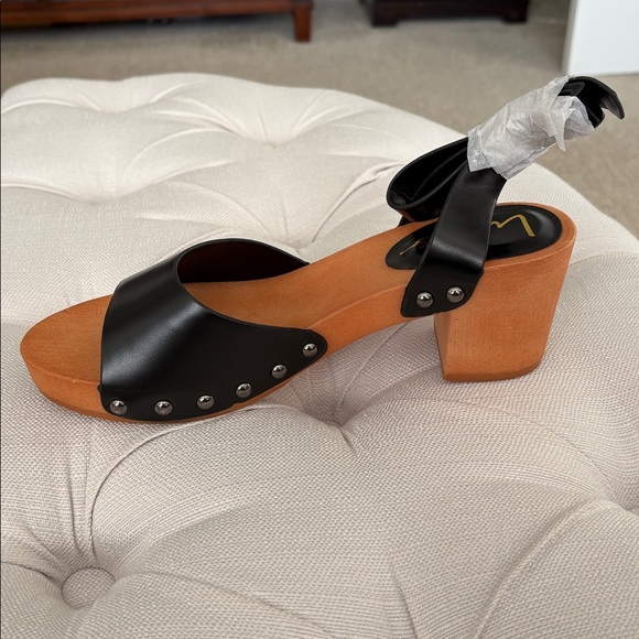 LULUS black ankle strap platform sandals - Picture 2 of 12